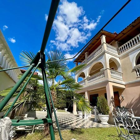 Guest House Pulake Berati Exterior foto