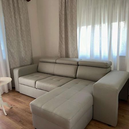 Guest House Pulake Berati Exterior foto